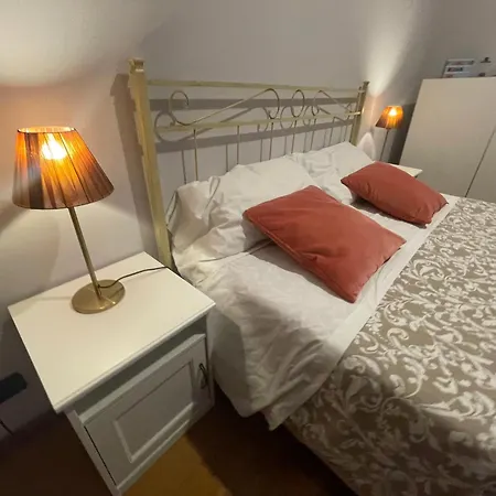 Paradise - Brignole Station Guest house *